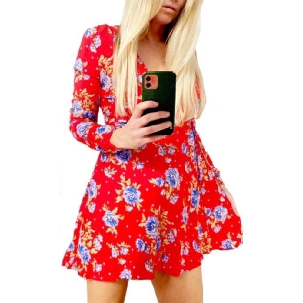 NWT Zara Blogger’s Favorite Red Floral Long Sleeve V-Neck Wrap Dress, Small - Picture 10 of 16
